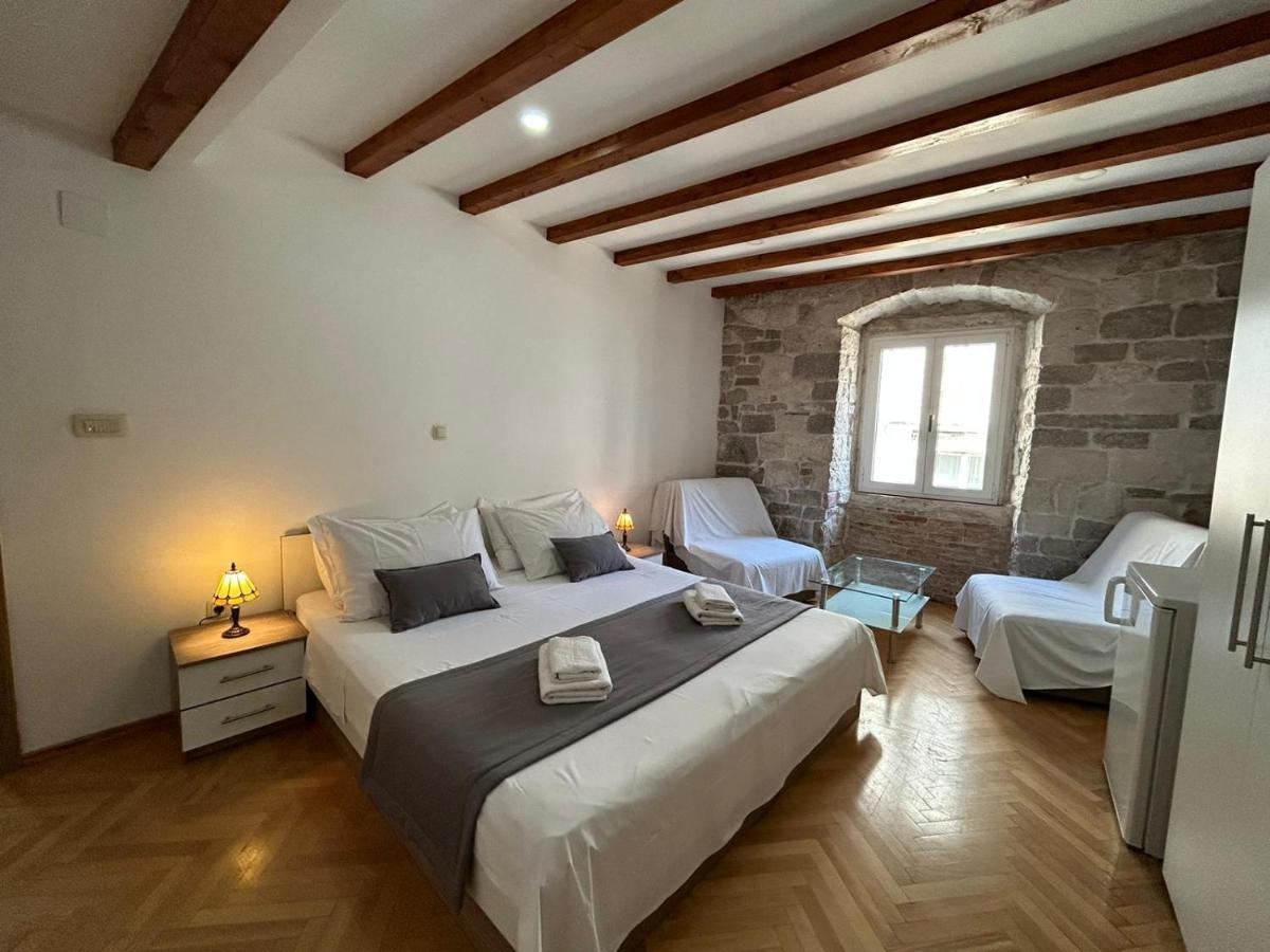 Camenno Apartments-The Heart Of Diocletian'S Palace-Open All Winter! Split Exterior photo