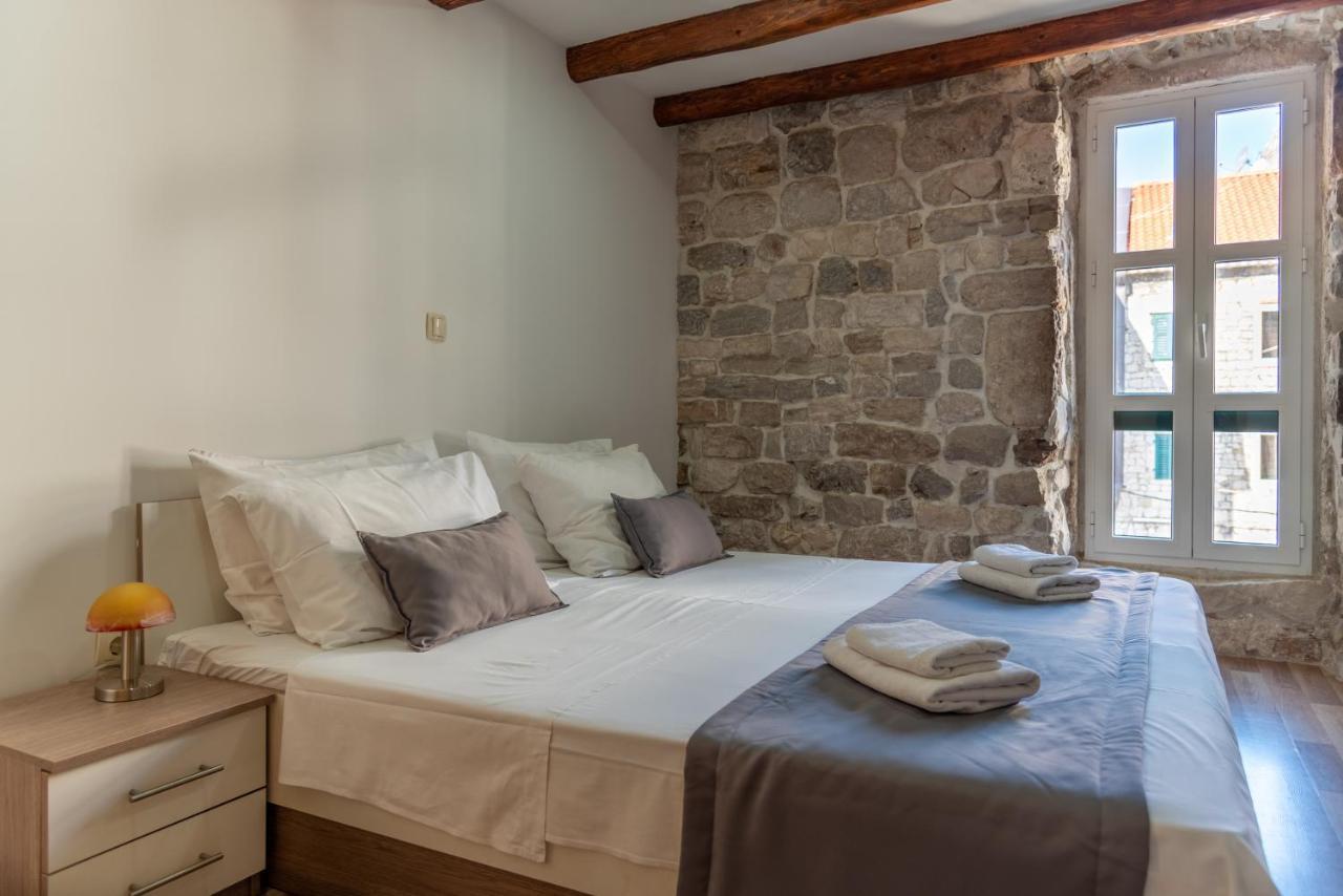 Camenno Apartments-The Heart Of Diocletian'S Palace-Open All Winter! Split Exterior photo